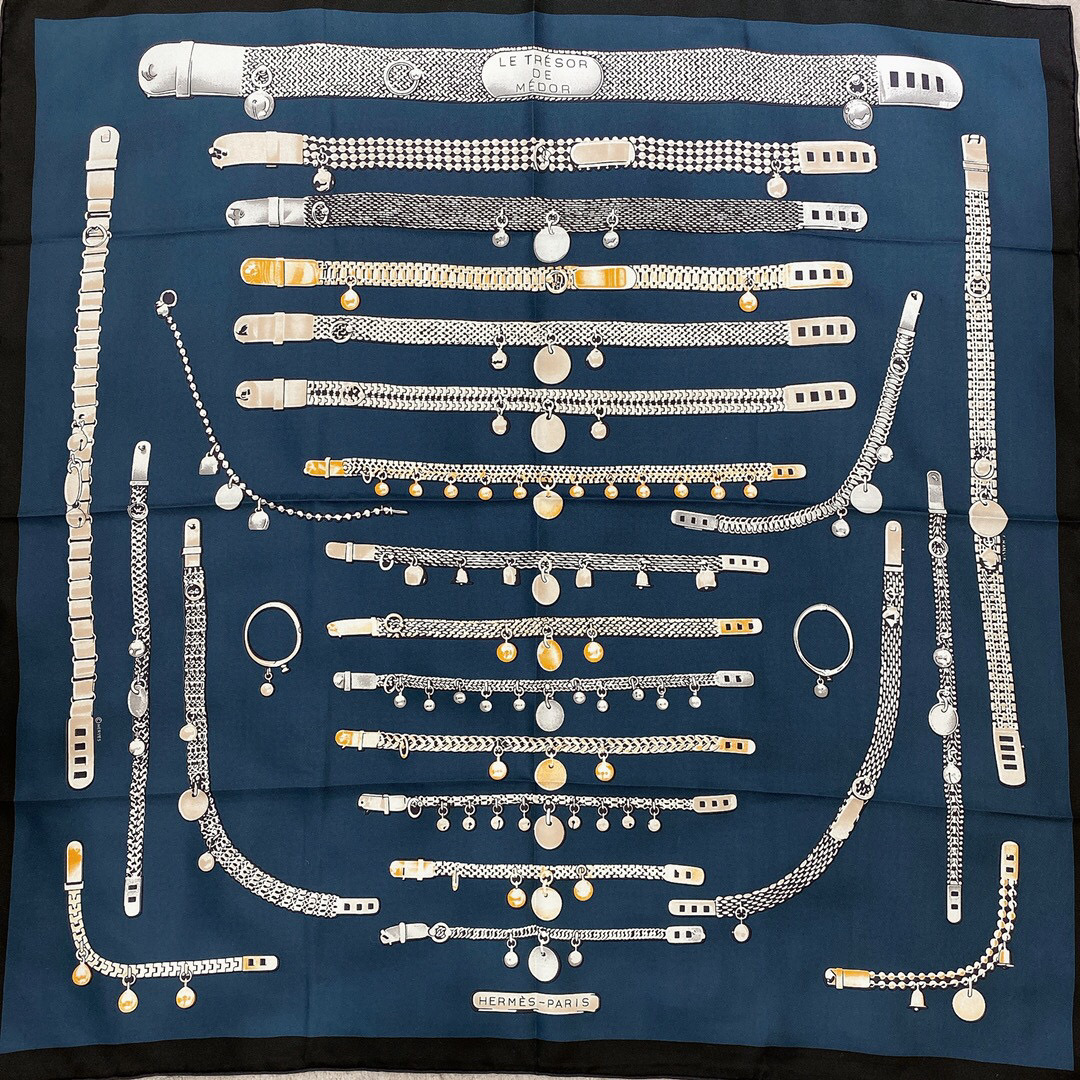 에르메스 Hermes 스카프 네이비 90cm