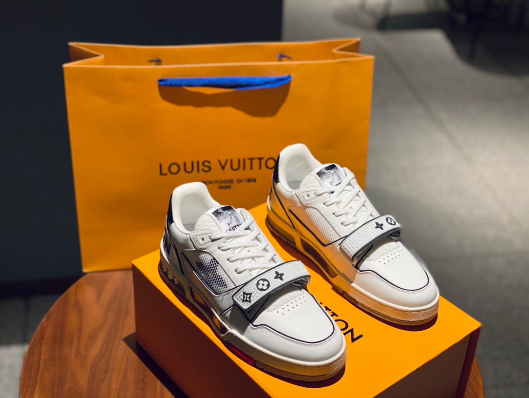 루이비통 LV TRAINER 트레이너 스니커즈