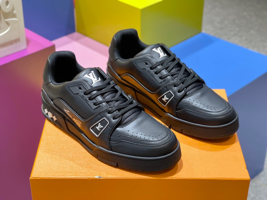 루이비통 LV TRAINER 트레이너 스니커즈