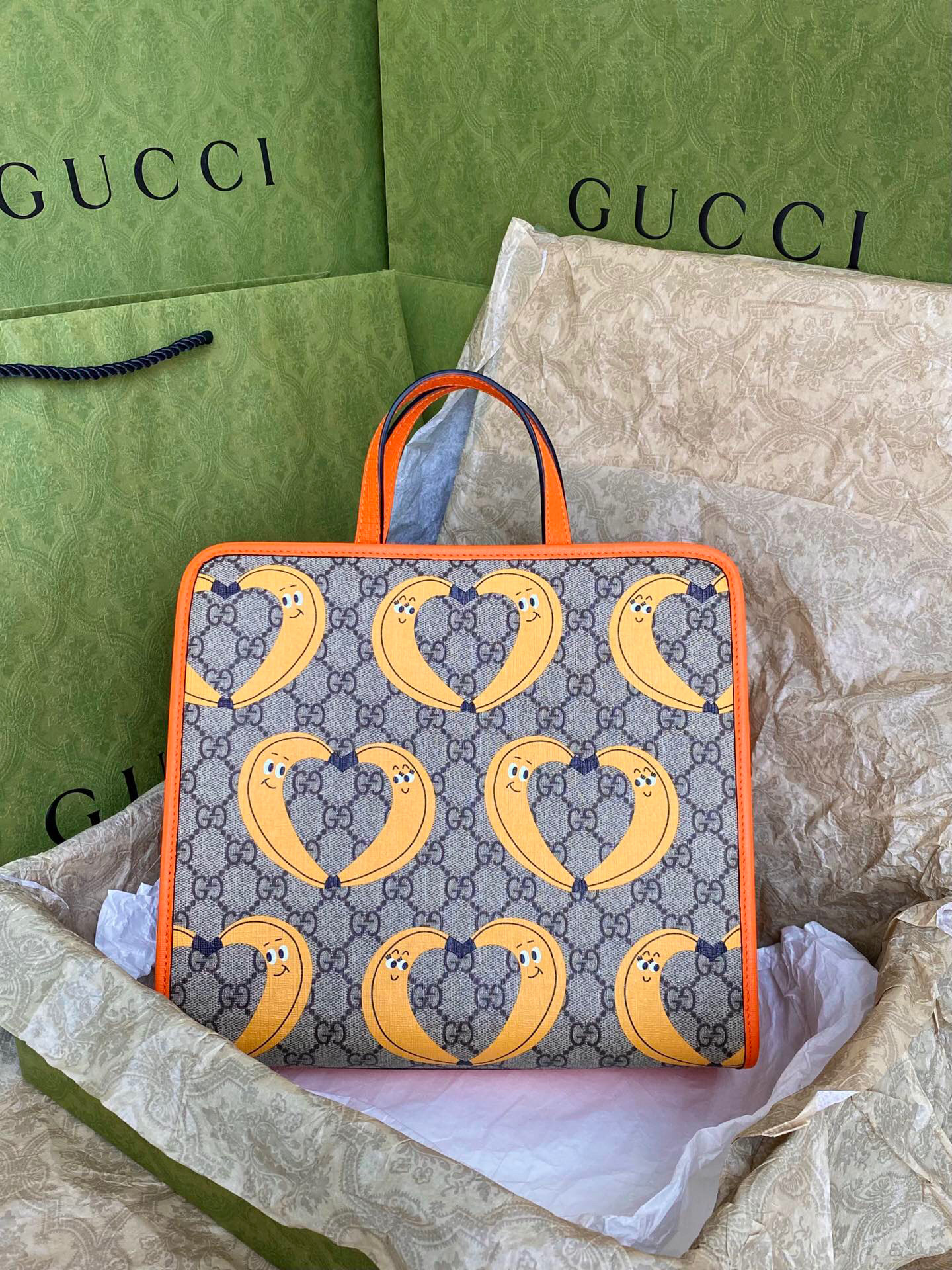 구찌 Gucci 605614 kids Nina Dzyvulska 토트 백 28cm