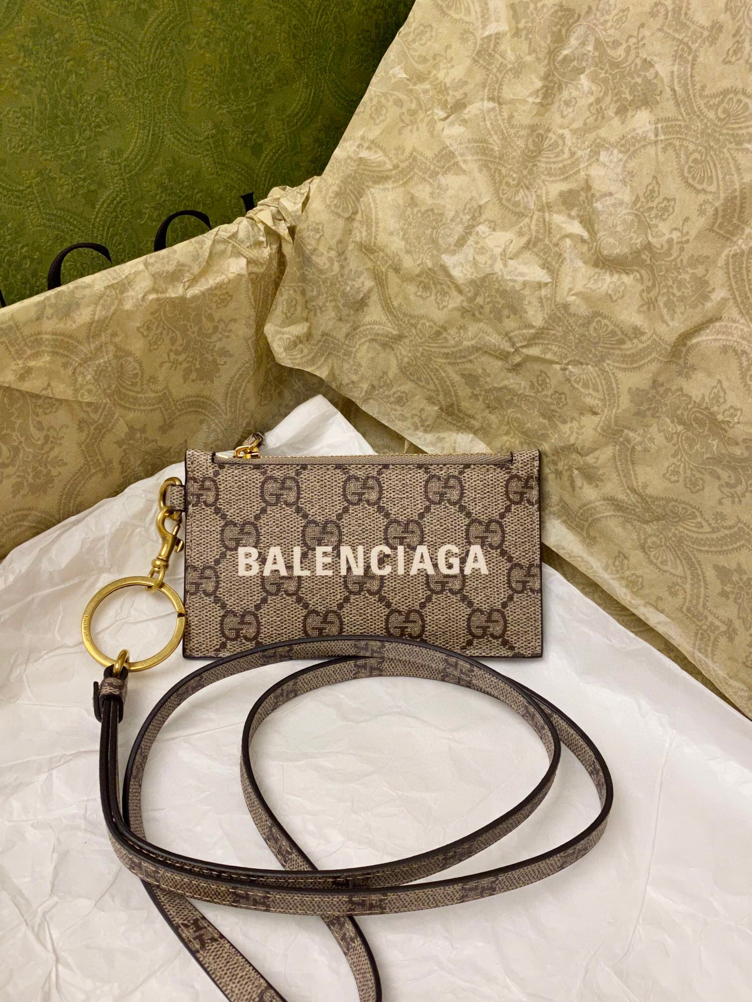 구찌 Gucci X Balenciaga 681706 The Hacker Project 해커 프로젝트 스트랩 디테일의 카드 케이스 지갑 13cm