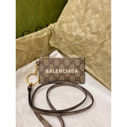 구찌 Gucci X Balenciaga 681706 The Hacker Project 해커 프로젝트 스트랩 디테일의 카드 케이스 지갑 13cm
