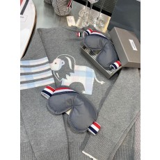톰브라운 Thom Browne 안대