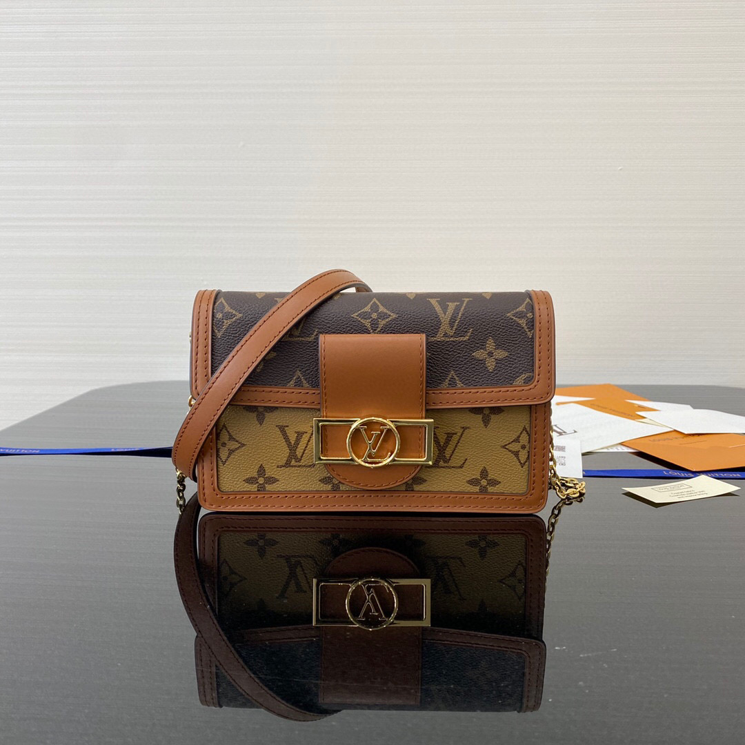 루이비통 Louis Vuitton 44172 Dauphine woc 크로스 백 19cm