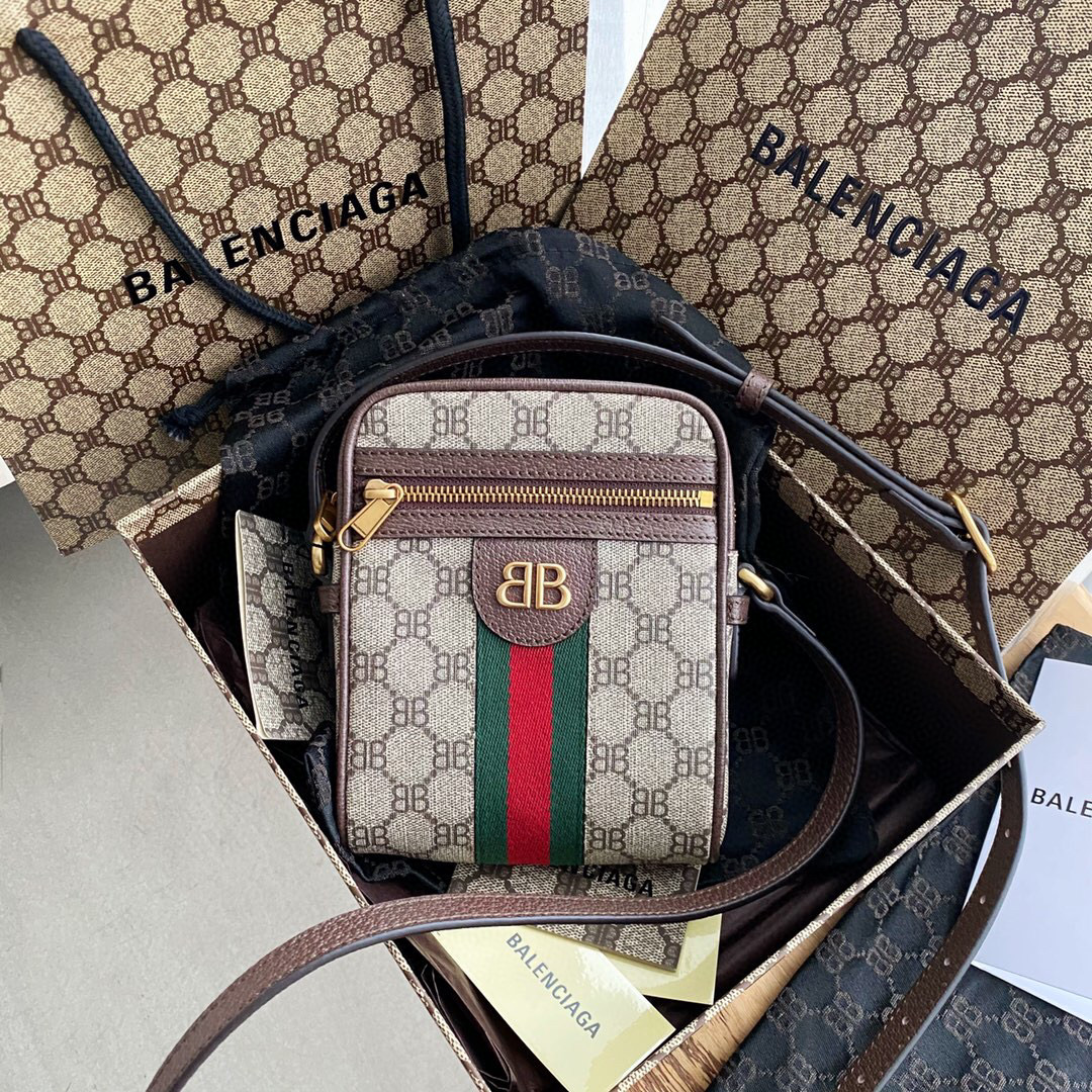 발렌시아가 Balenciaga x Gucci 680129 코팅 캔버스 Hacker 숄더 ZIP 백 17.8cm