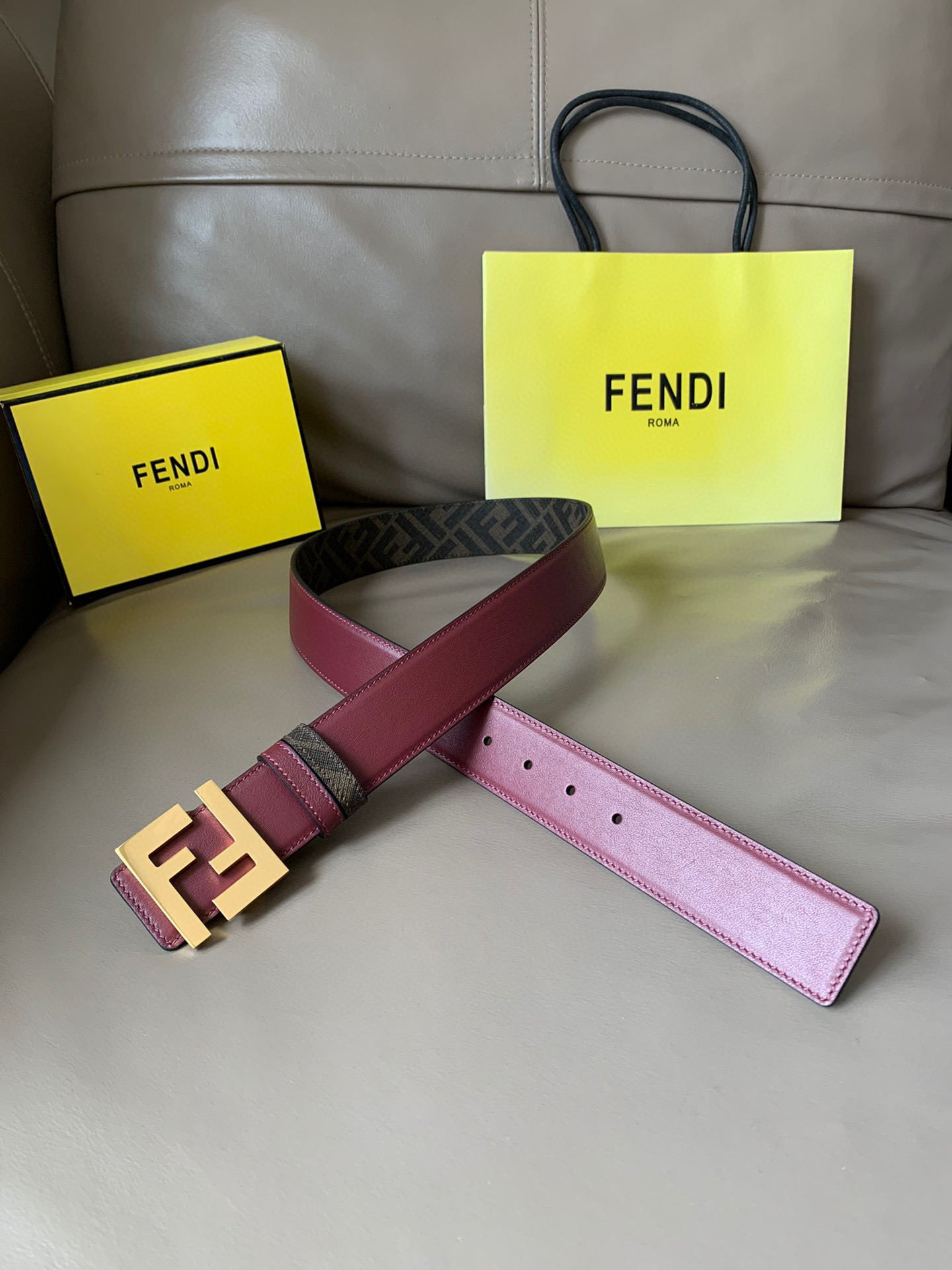 펜디 FENDI 블랙 40mm