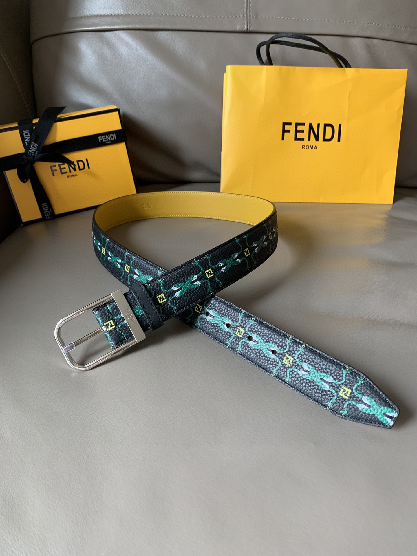발펜디 FENDI 벨트 40mm