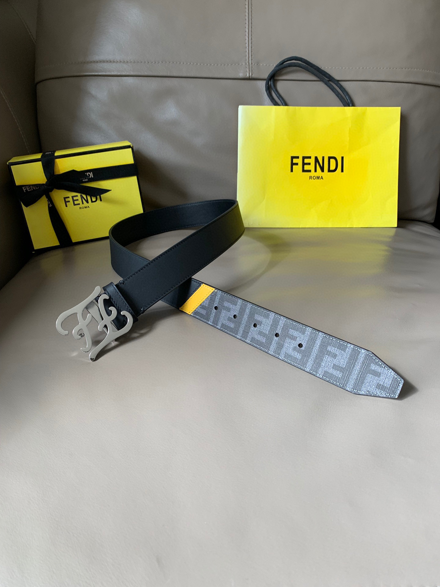 발펜디 FENDI 벨트 40mm