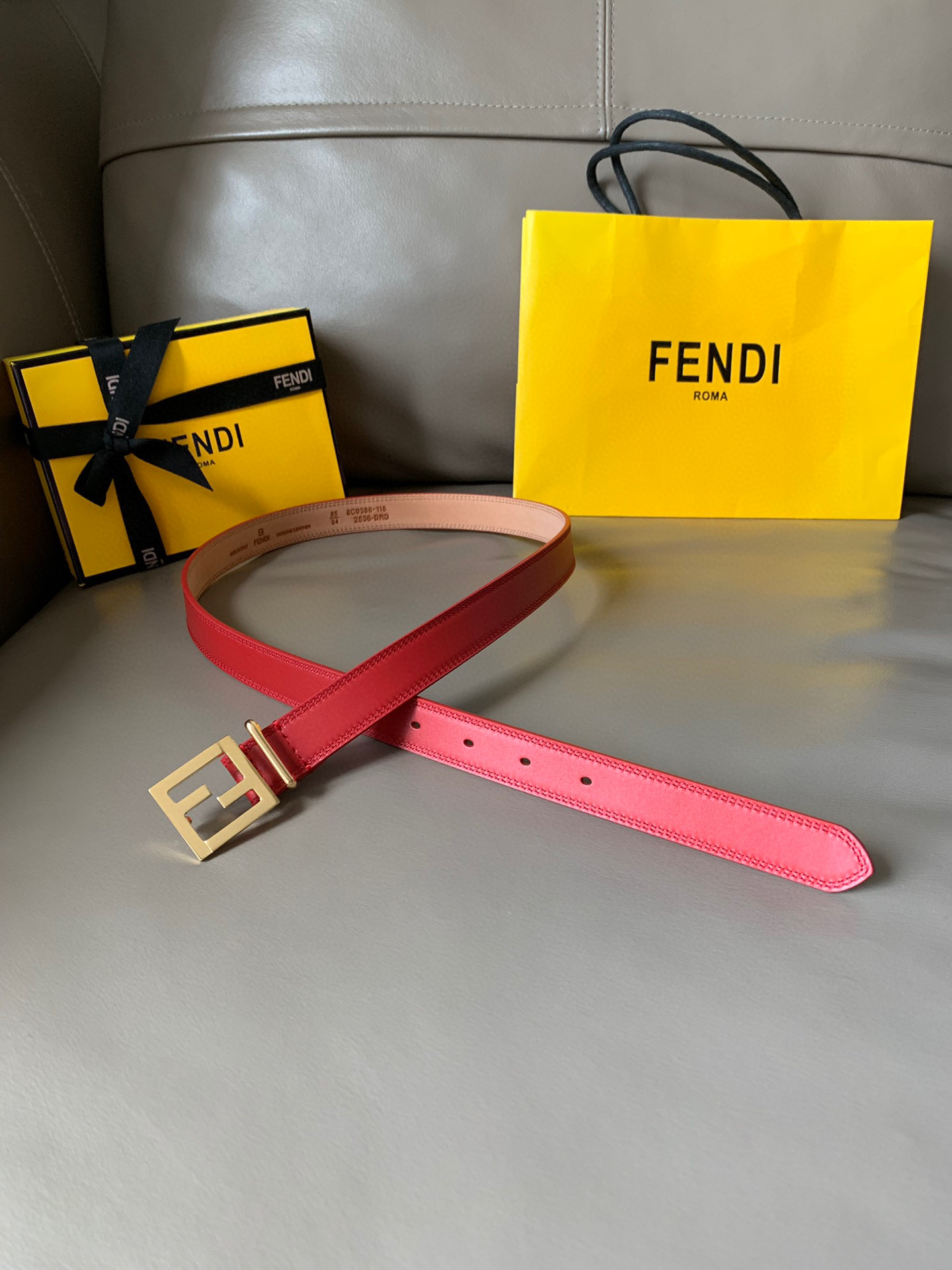 발펜디 FENDI 벨트 24mm