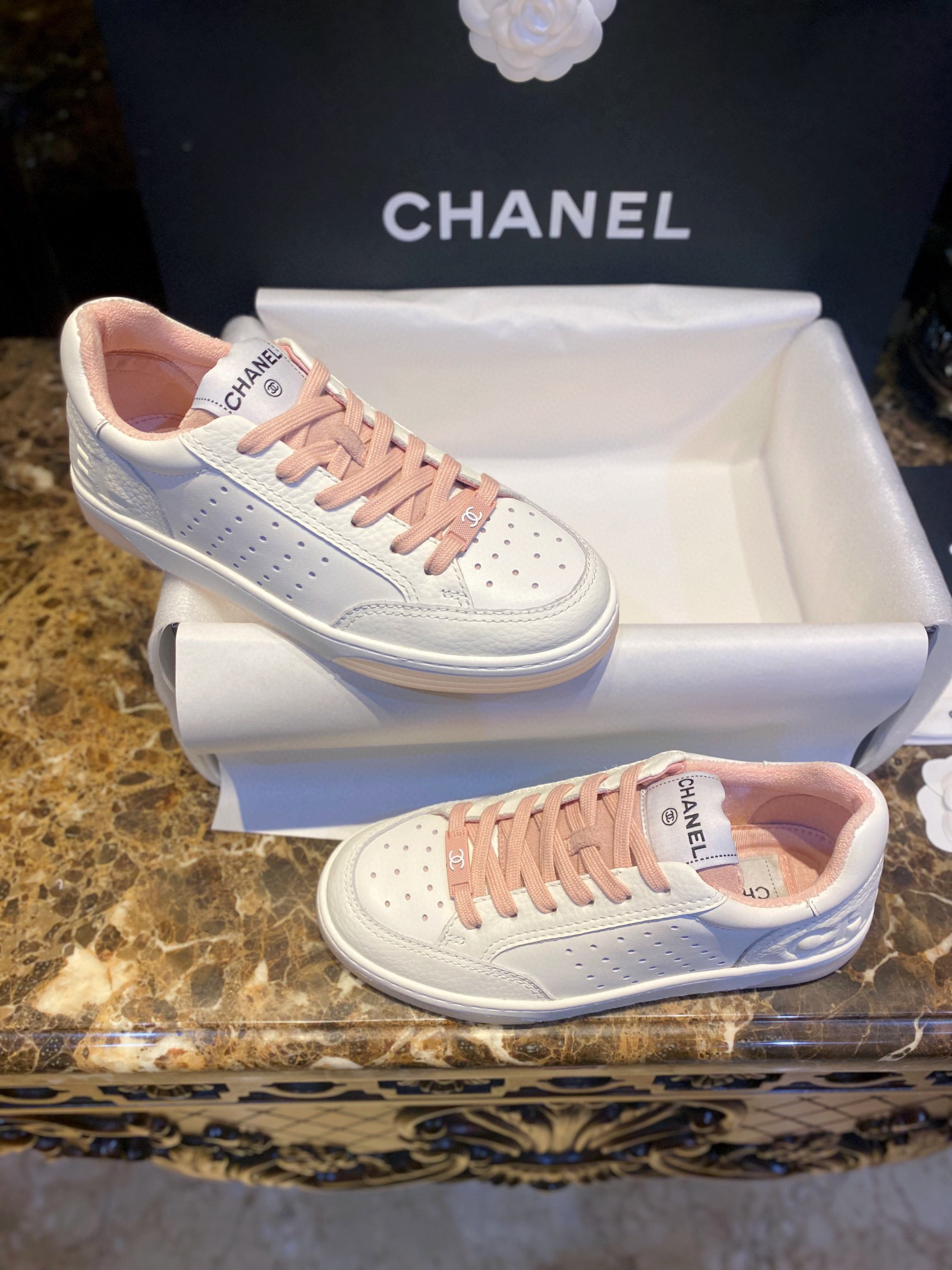 샤넬 CHANEL 스니커즈