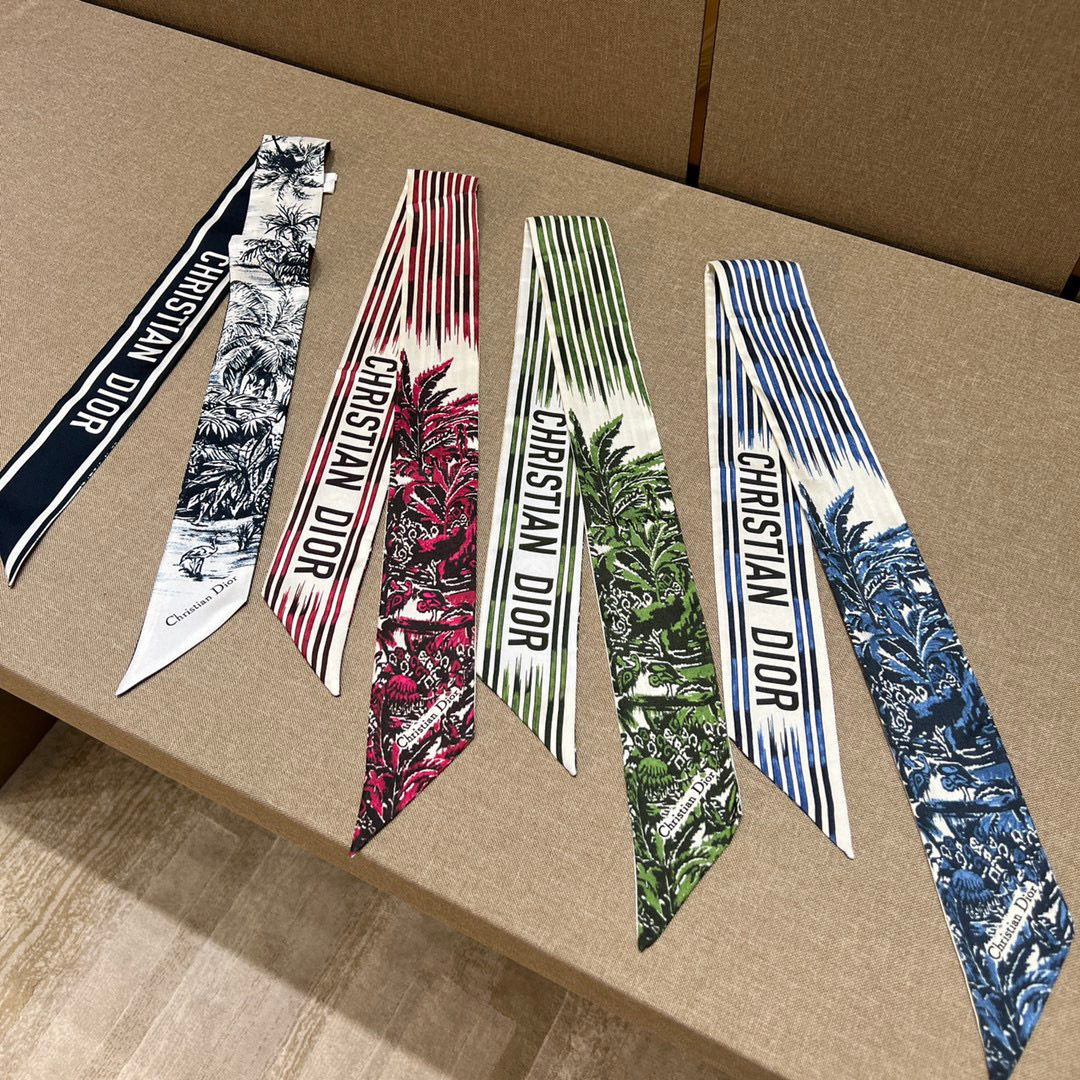 디올 Dior 실크 트윌리 100*6cm