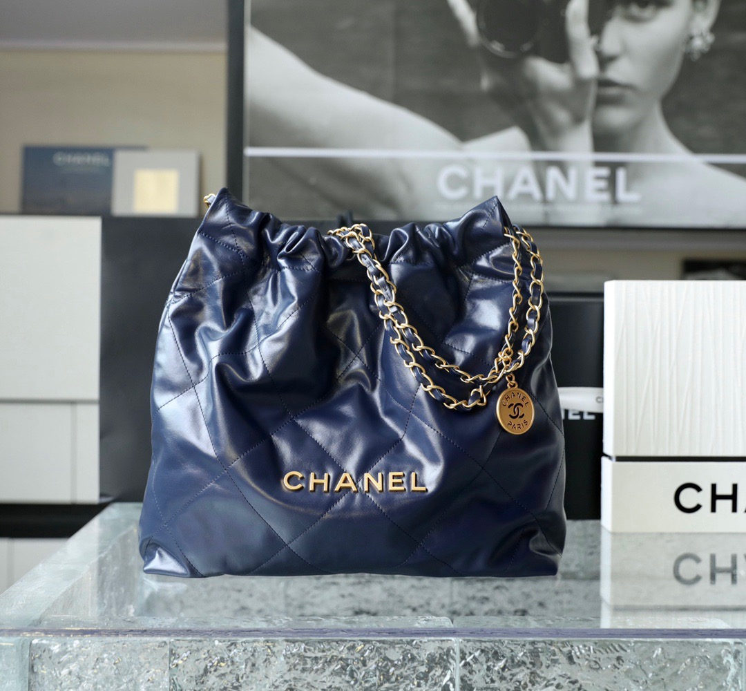 CHANEL 22 핸드백  미디엄 38CM