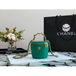 CHANEL 체인 코스메틱 케이스 10.5CM