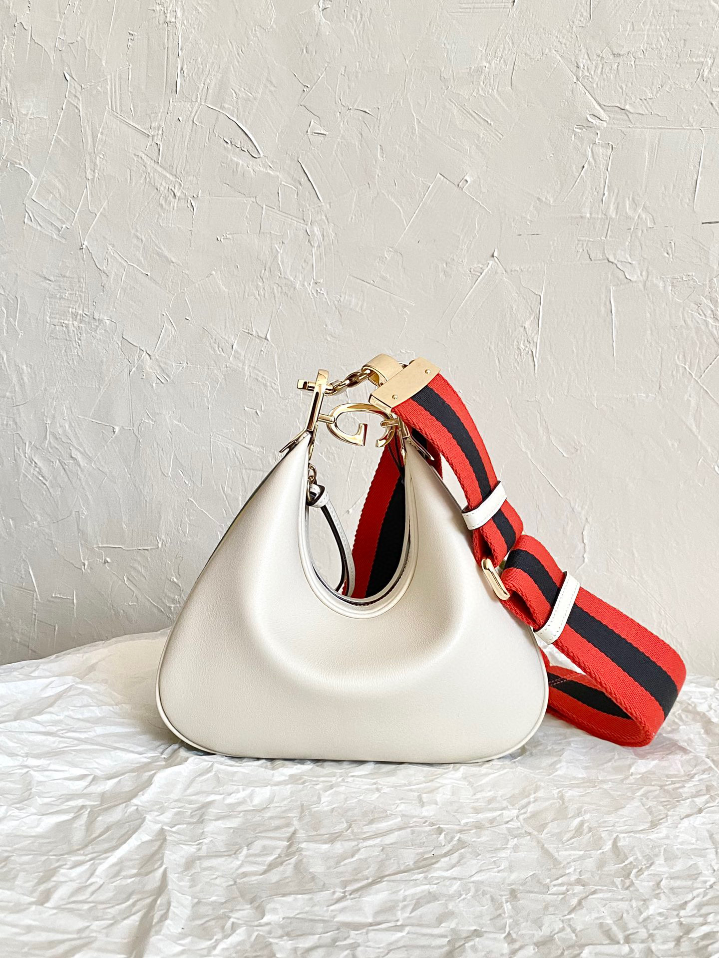 구찌 Gucci Gucci Attache 스몰 숄더백 699409 화이트