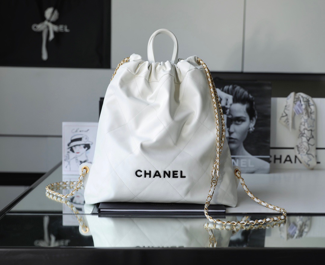 CHANEL 22 백팩 라지 51CM