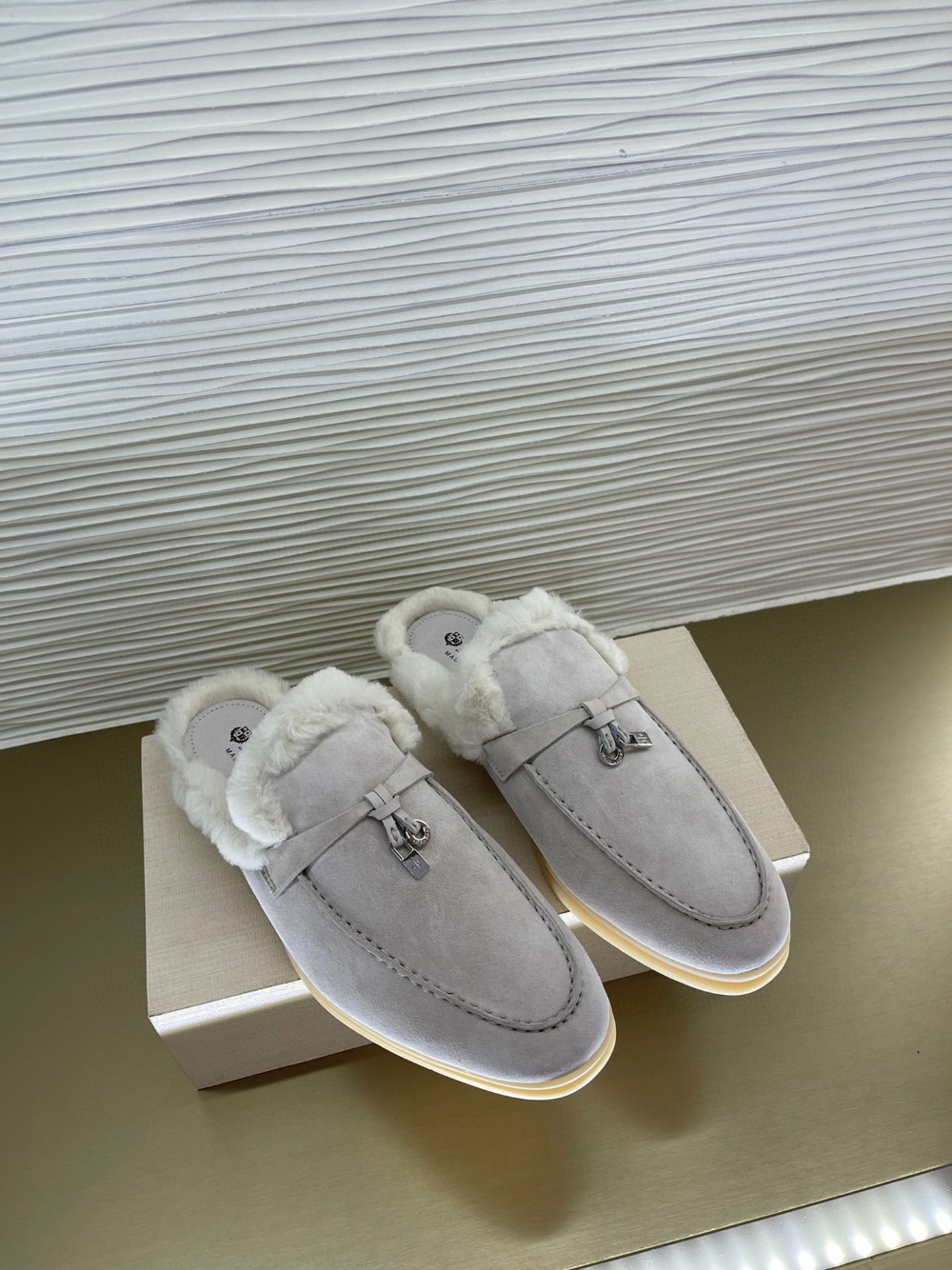 로로피아나 Loro Piana Charms Walk 바부슈 슬리퍼