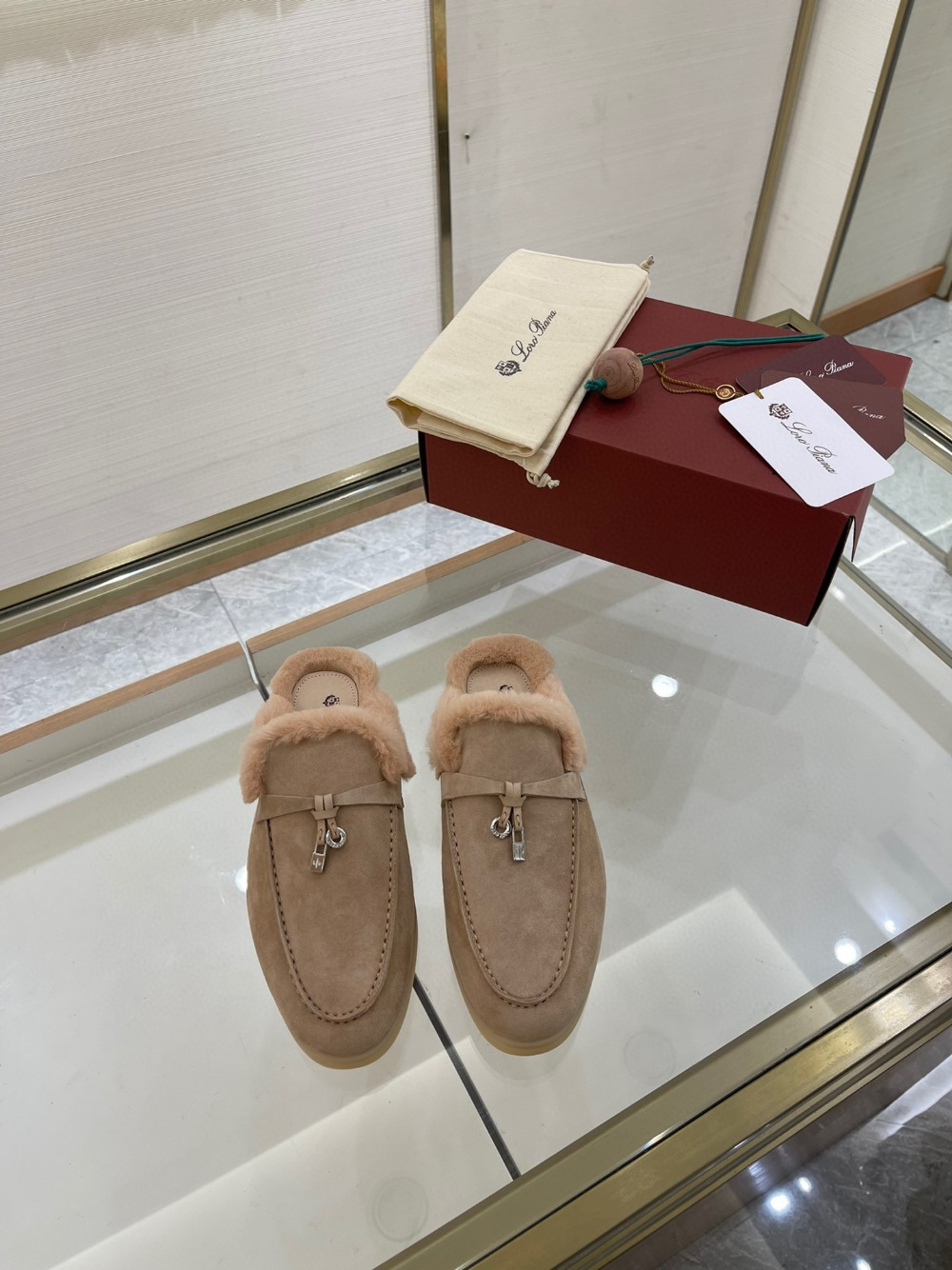 로로피아나 Loro Piana Charms Walk 바부슈 슬리퍼