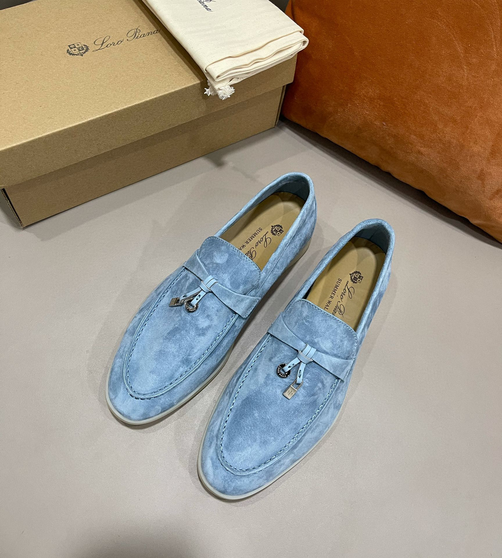 로로피아나 Loro Piana Summer Charms Walk 모카신