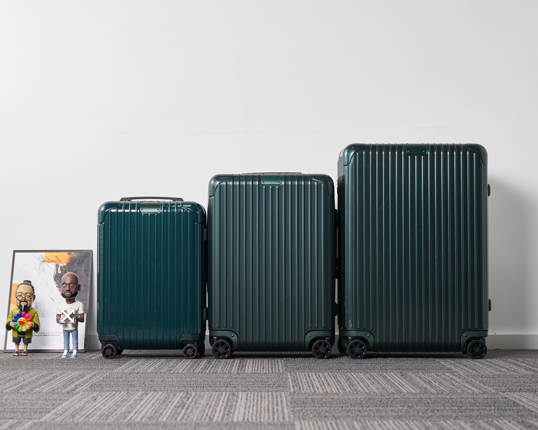 리모와 rimowa  캐빈 케이스