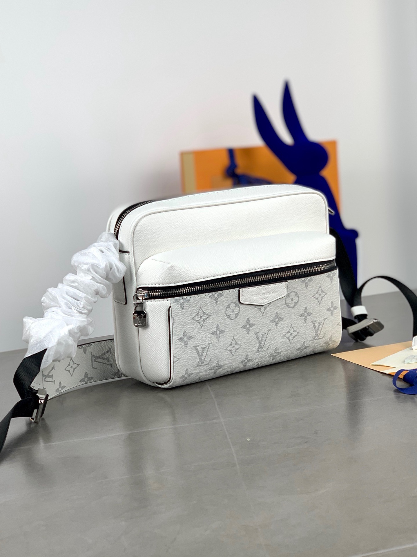 루이비통 Louis Vuitton 30233 숄더백 29.5CM