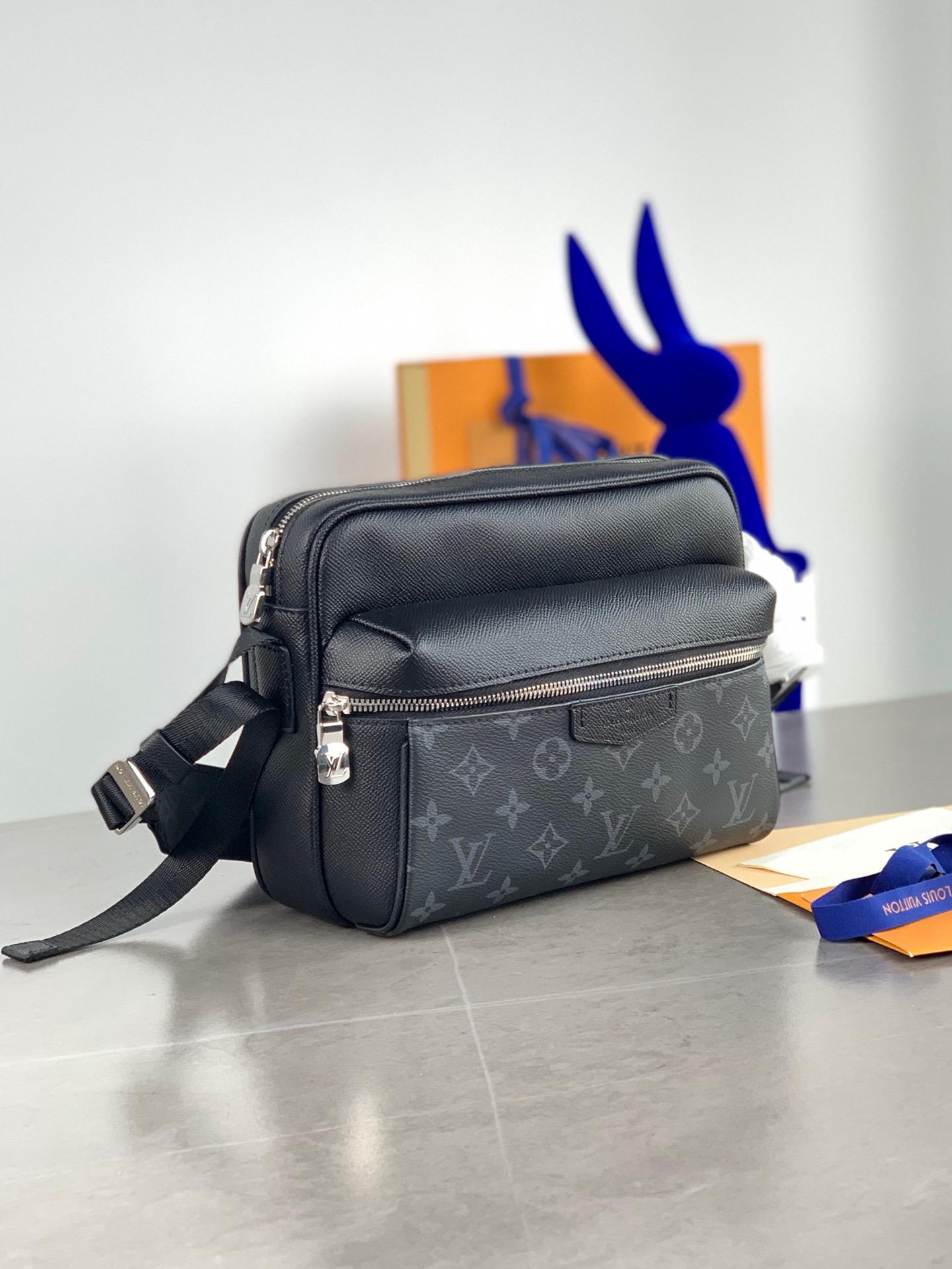 루이비통 Louis Vuitton 30243 숄더백 29.5CM
