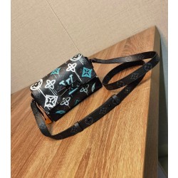 루이비통 Louis Vuitton 81852 숄더백  18CM