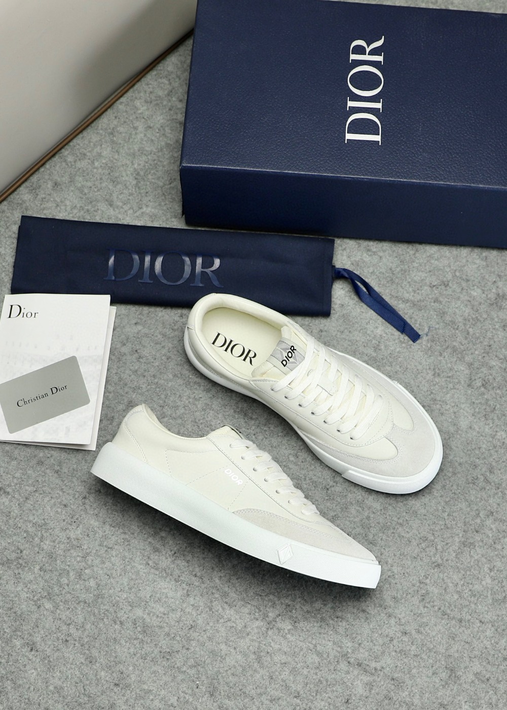 디올 Dior 스니커즈