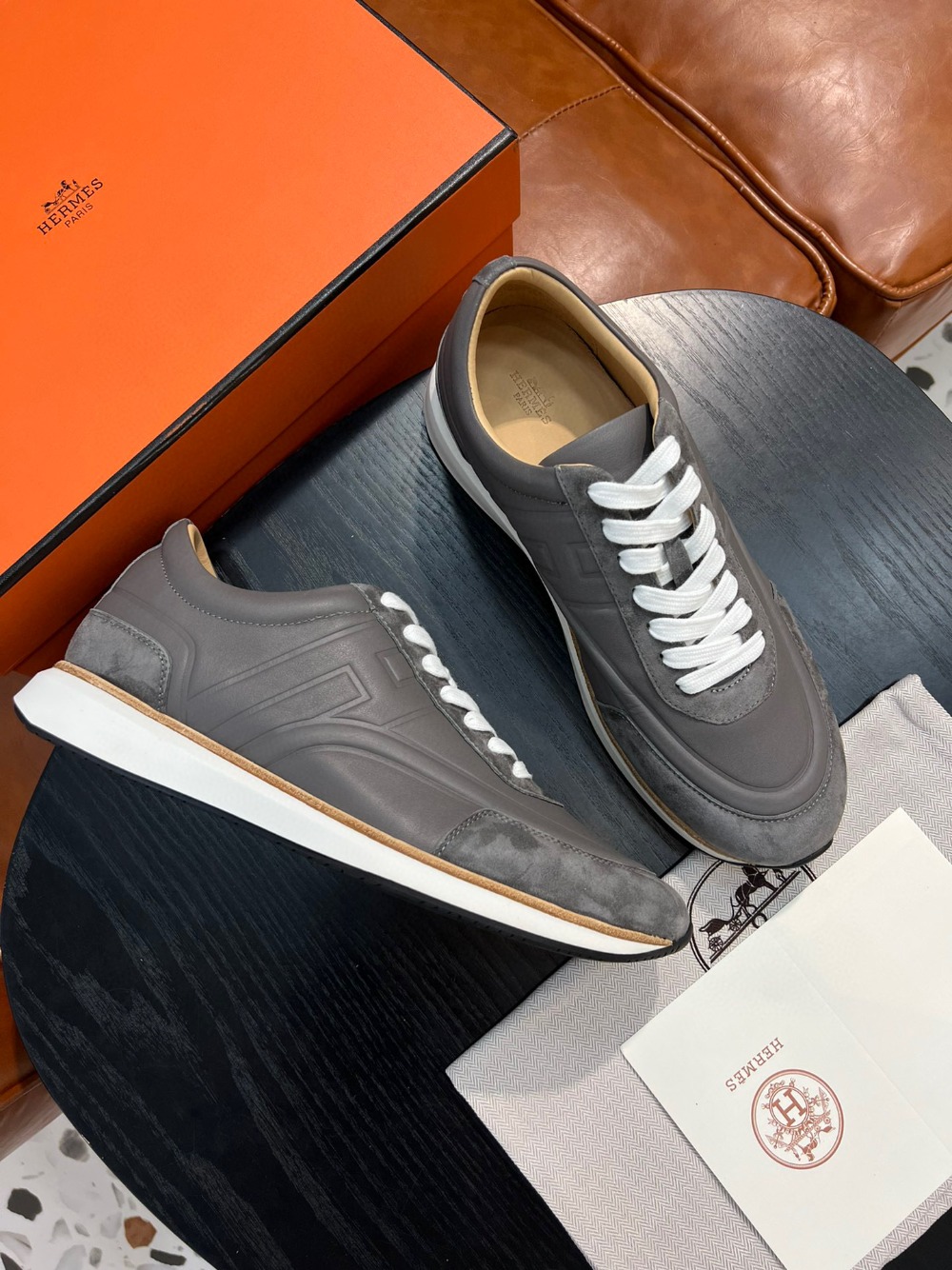 에르메스 Hermes 스니커즈