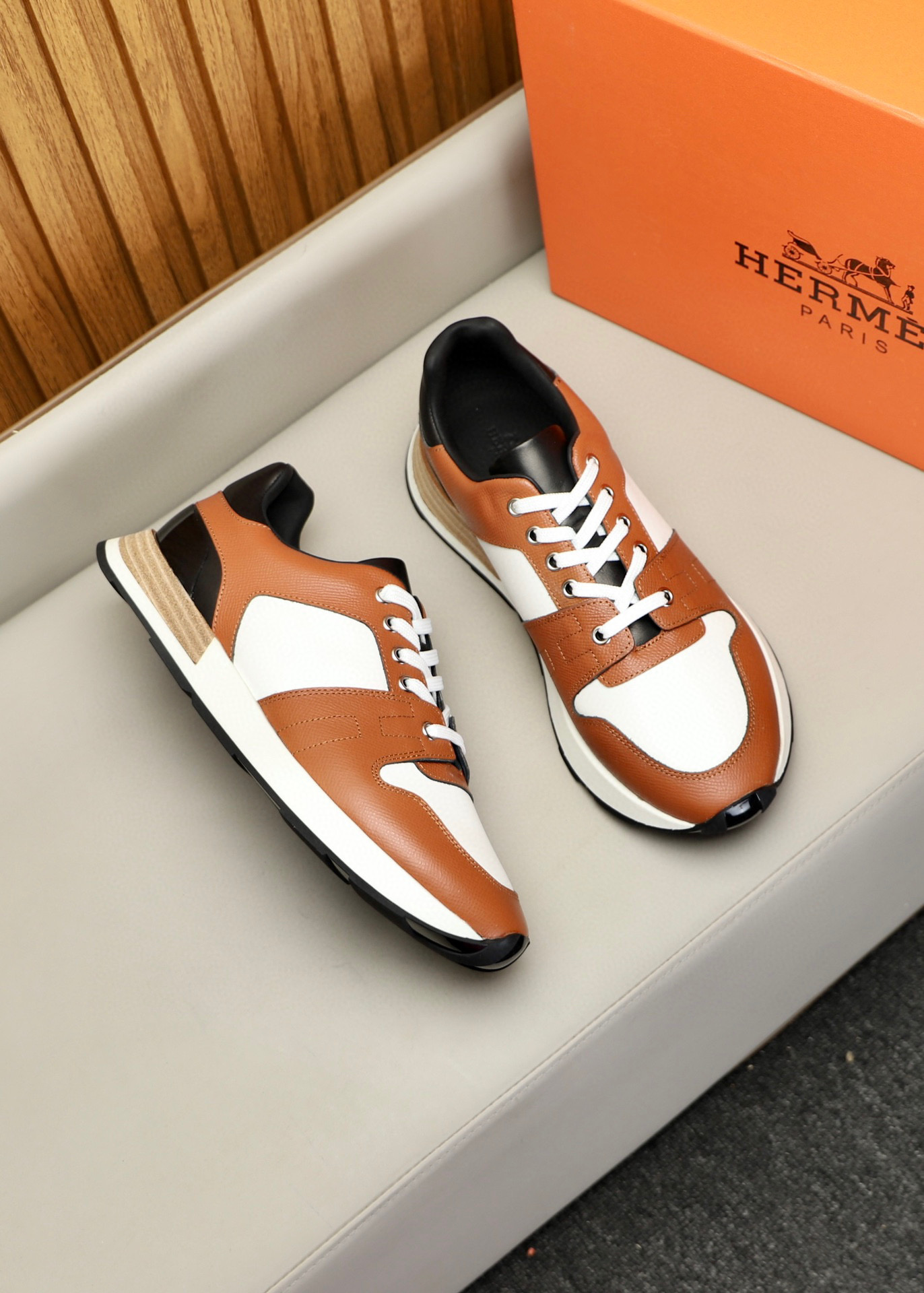 에르메스 Hermes 스니커즈