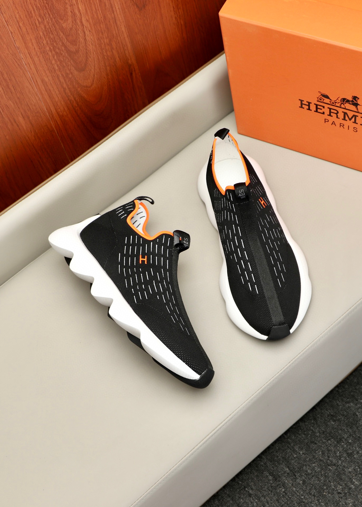 에르메스 Hermes 스니커즈