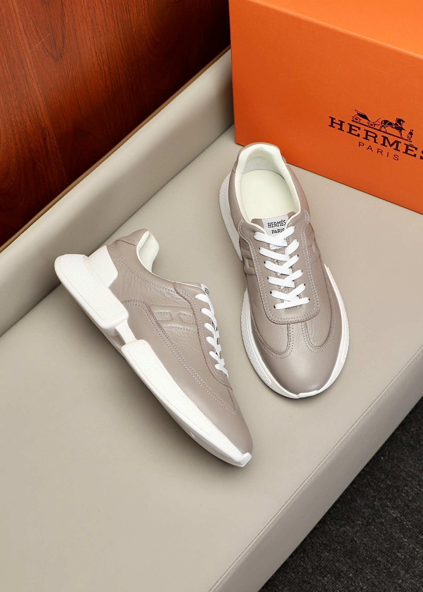 에르메스 Hermes 스니커즈