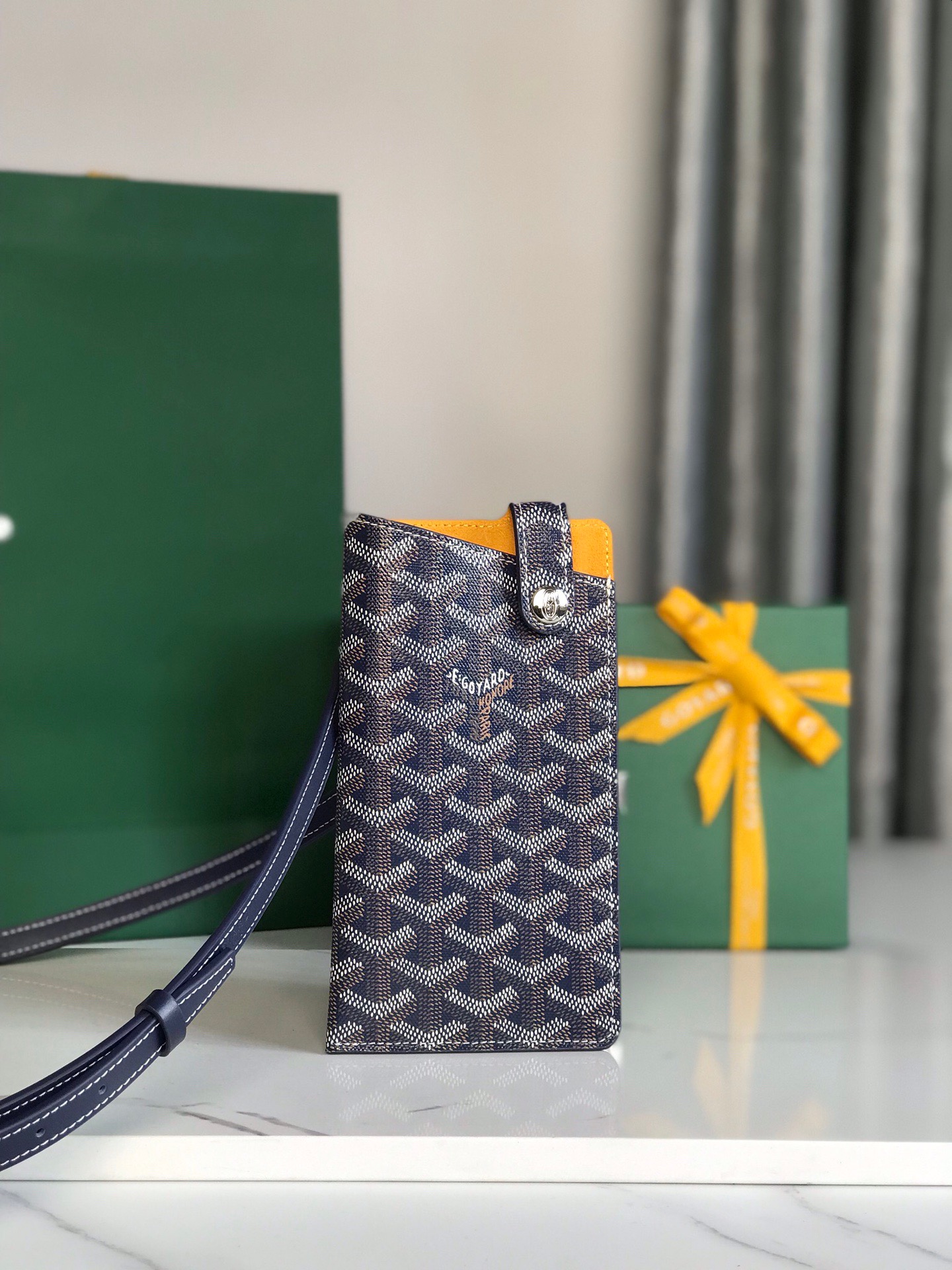 고야드 Goyard 566035 미니백 18CM