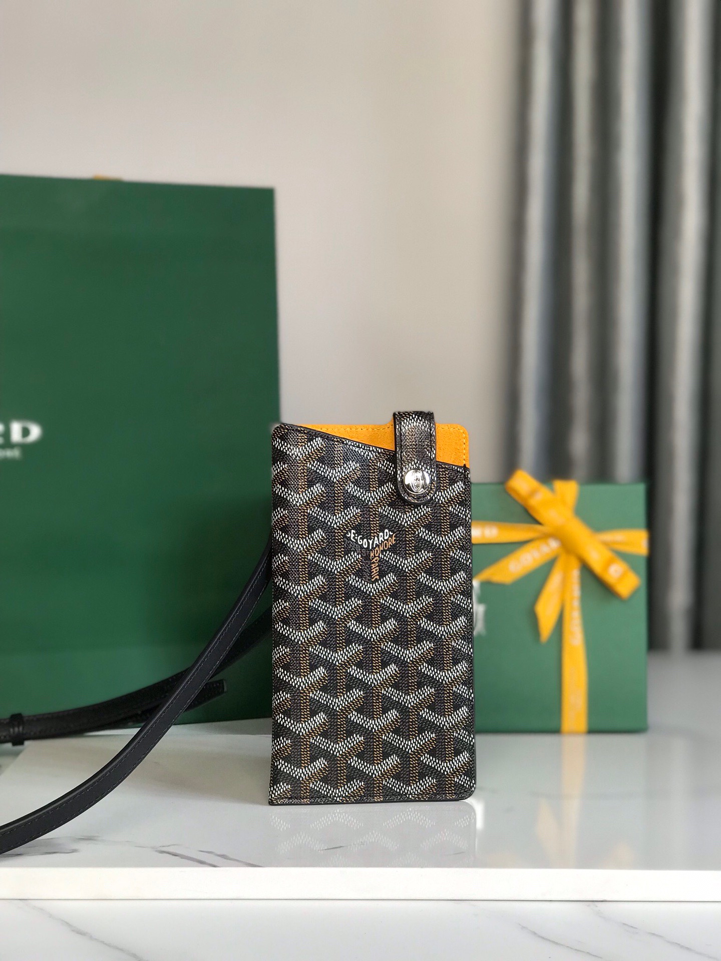 고야드 Goyard 566035 미니백 18CM