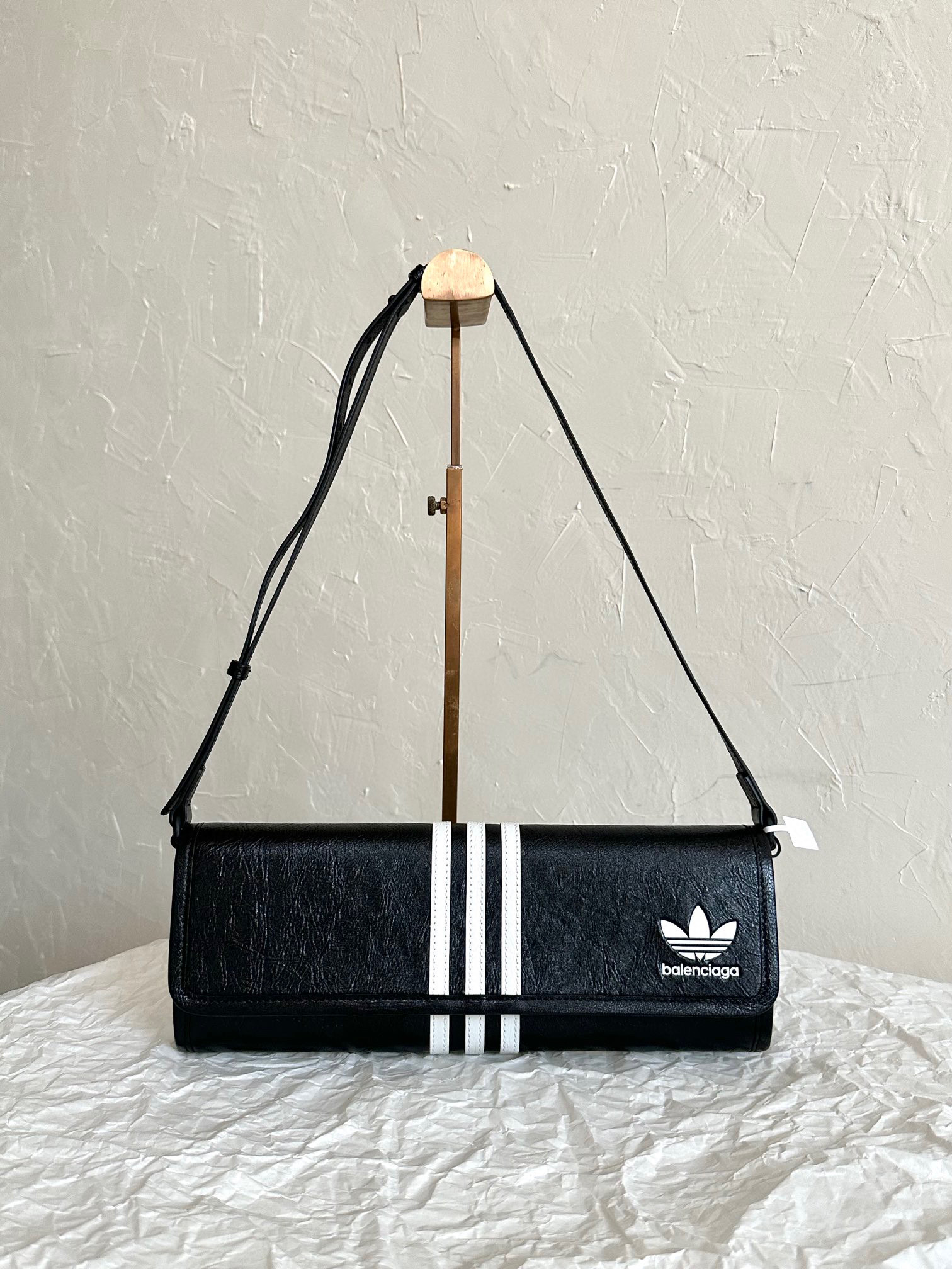 발렌시아가 Balenciaga 721932 스트랩 지갑 에 대한 여성 에 블랙 32cm