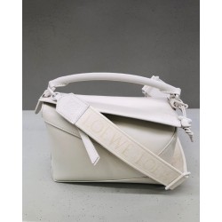 로에베 Loewe 52024 크로스 백 24cm