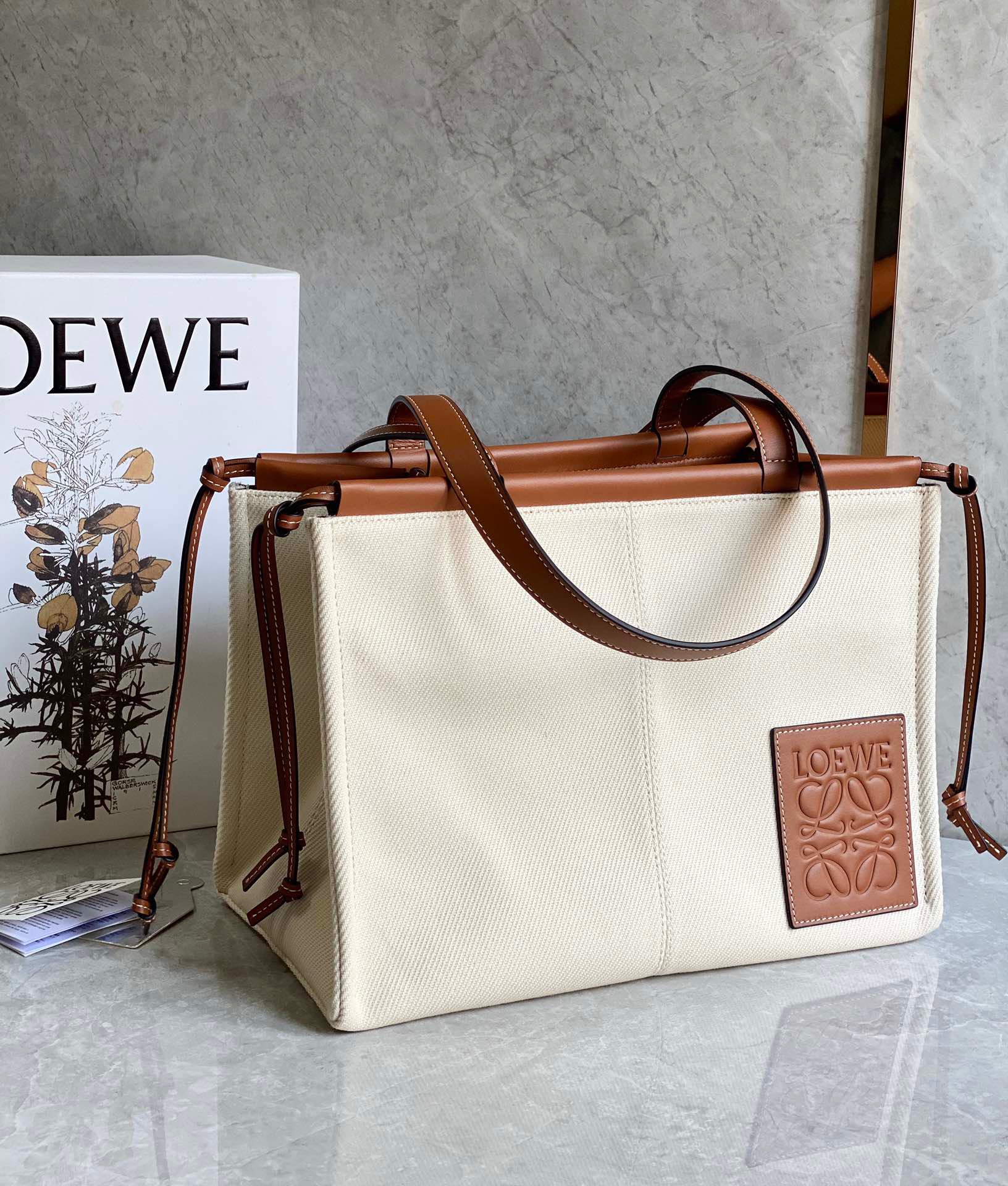 로에베 Loewe 토트 백 35CM
