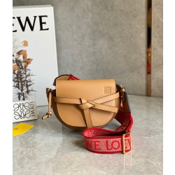 로에베 Loewe 크로스 백 21CM