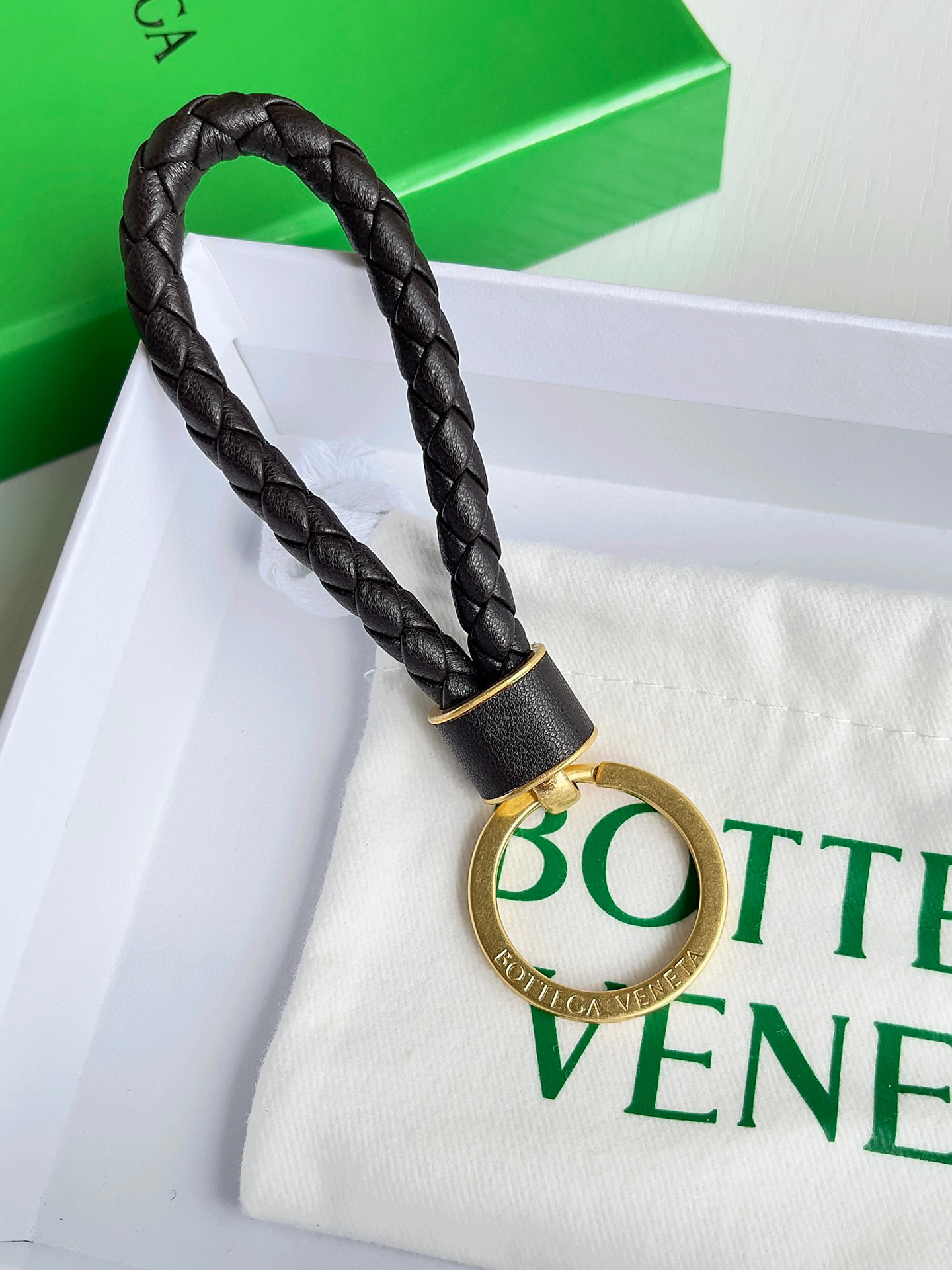 보테가베네타 Bottega Veneta