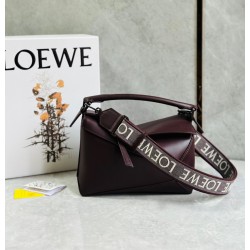 로에베 Loewe 크로스 백 24CM