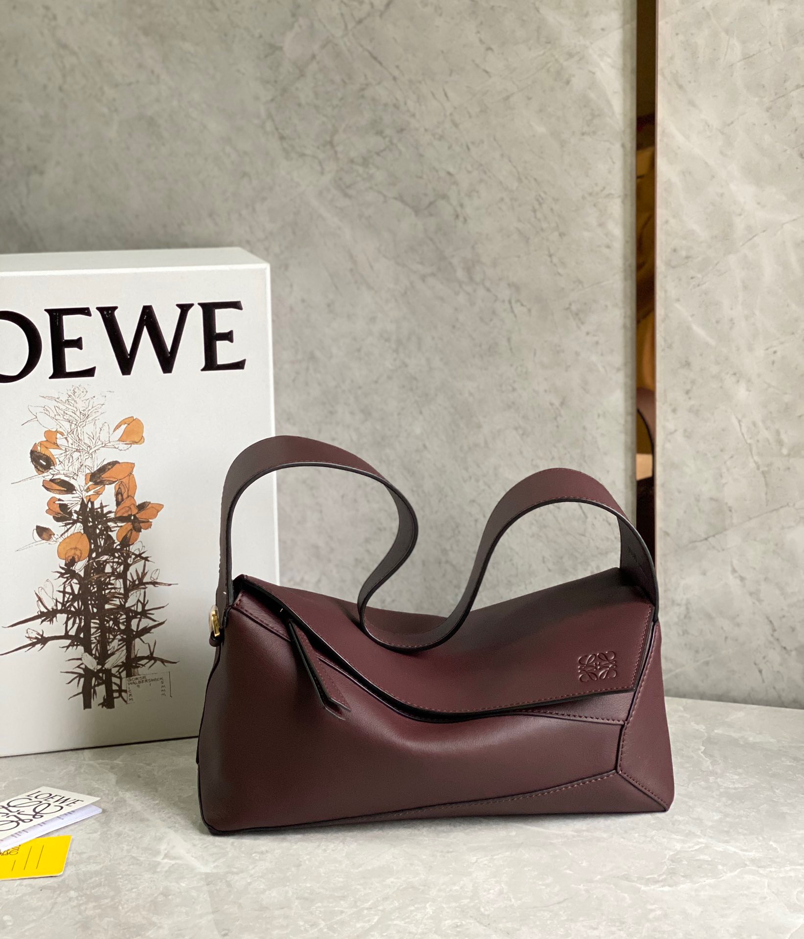 로에베 Loewe 퍼즐 호보 백 - 나파 카프스킨 29CM