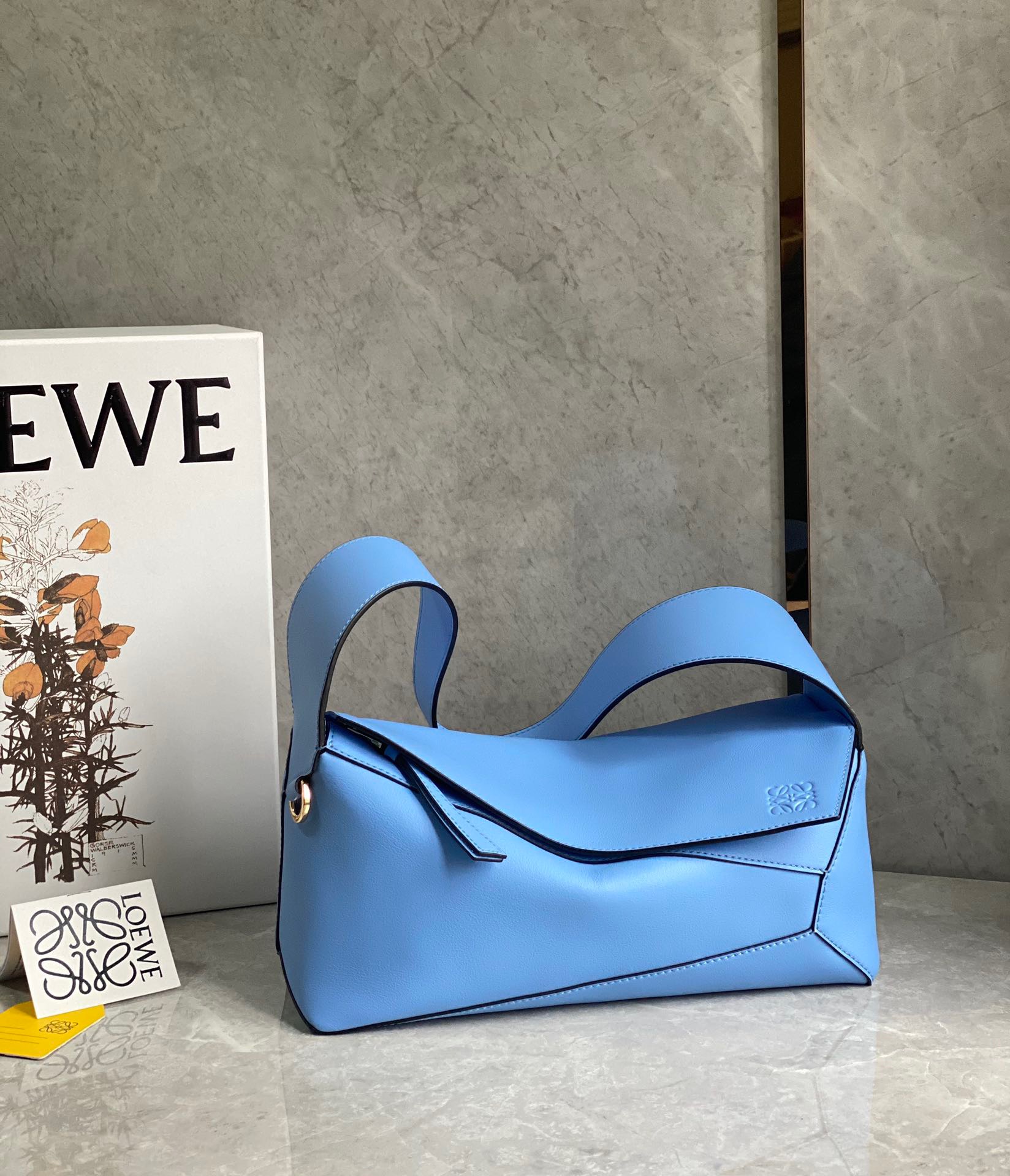 로에베 Loewe 퍼즐 호보 백 - 나파 카프스킨 29CM