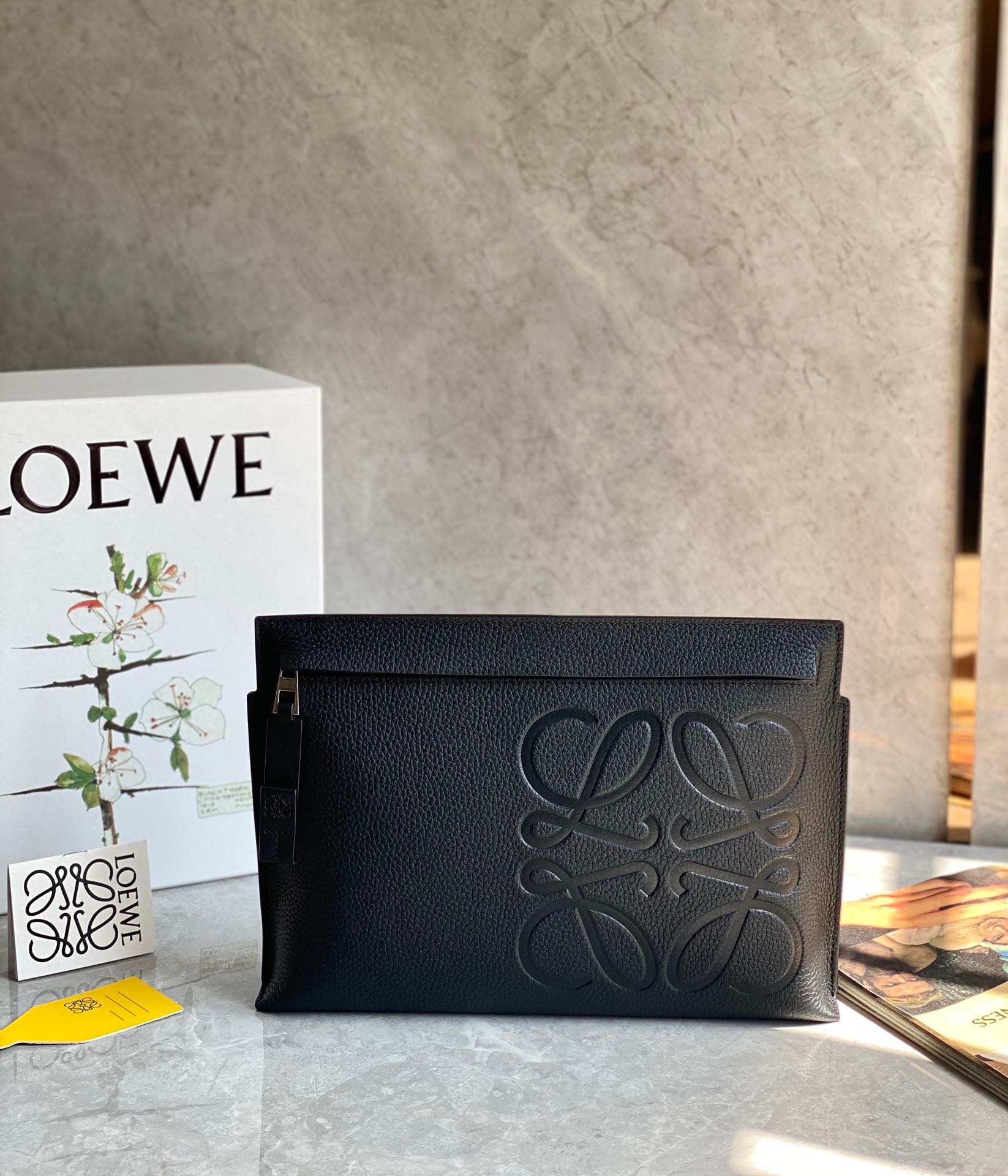 로에베 Loewe 클러치  29.5CM