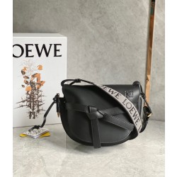 로에베 Loewe 크로스 백 25CM