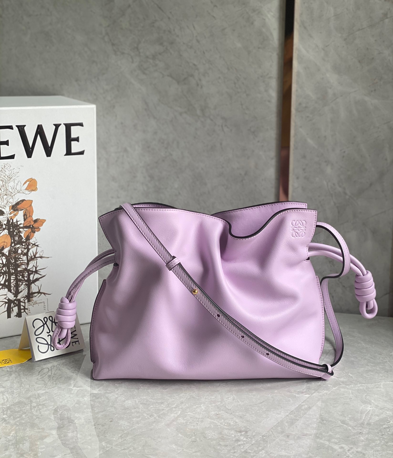 로에베 Loewe 미니 플라멩코 클러치 - 나파 카프스킨 30CM