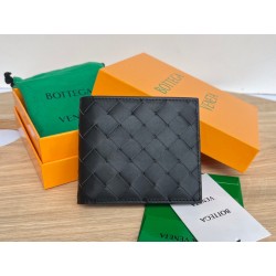  보테가 베네타 Bottega Veneta Bi-Fold Wallet 반지갑 605721