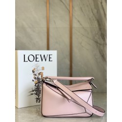 로에베 Loewe 크로스 백 24CM