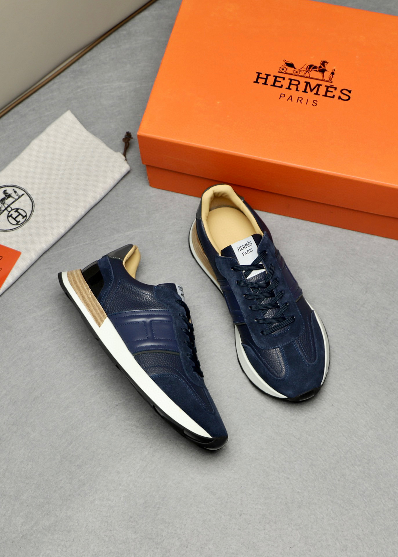 에르메스 Hermes 스니커즈