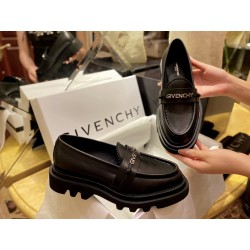 지방시 Givenchy 로퍼 슈즈