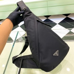 프라다 Prada 2VZ092 벨트 백 37.5CM