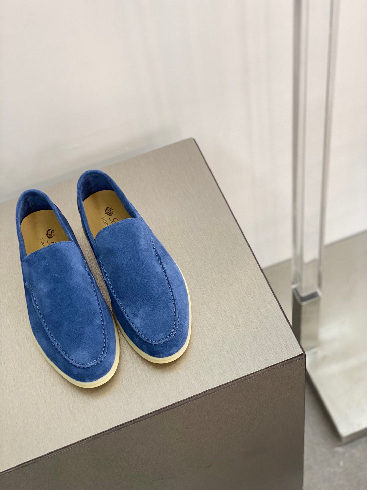 로로피아나 Loro Piana Summer Charms Walk 모카신